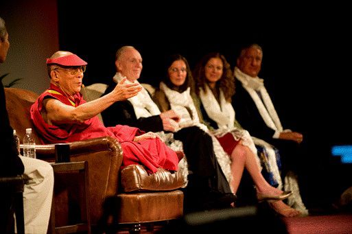 揭秘達賴勾結美國邪教內幕 曝桃色新聞4